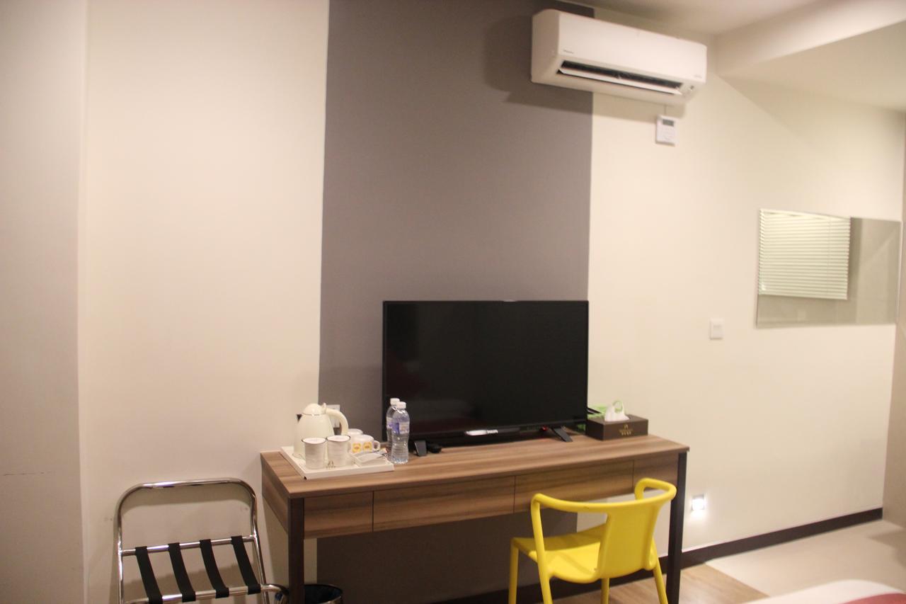 Memoire Hornbill Hotel Kuching Bagian luar foto
