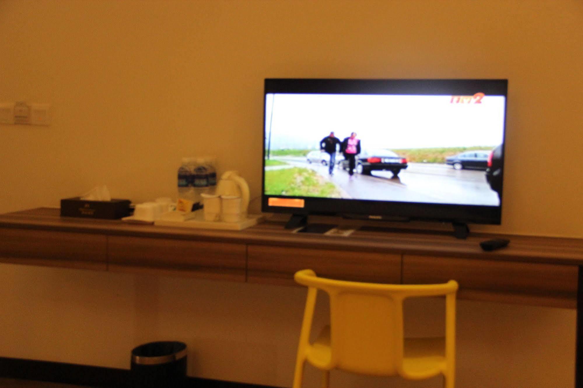 Memoire Hornbill Hotel Kuching Bagian luar foto